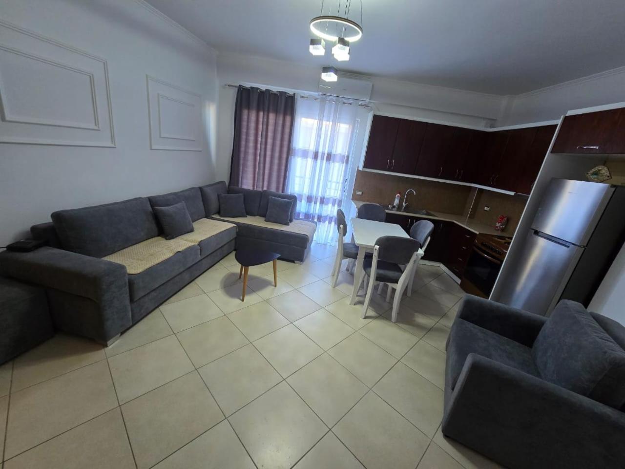Edi Apartament